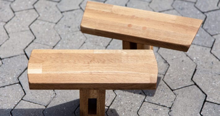 2 næsten ens meditationsskamler